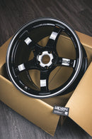 Gram Lights 57CR - 18x10.5 +22 | 5x114.3 | Gloss Black